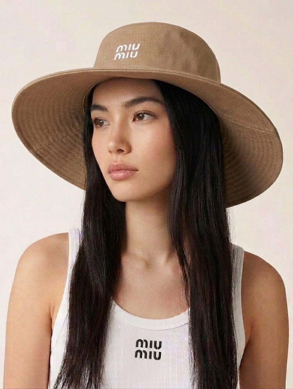 🔥NEW‼️✨️ MIU MIU ✨️ Tan Beige Wide Brim Hat w. White Logo - Women Men Unisex - Picture 15 of 15